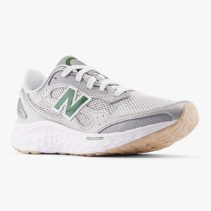 New Balance Men's Fresh Foam Arishi V4 Running Shoe, Color Silver/ Green